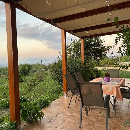 Villa Chrissi'S House With Garden And Sea View Zerviana Kíssamos Esterno foto