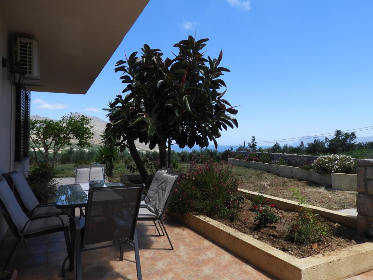 Villa Chrissi'S House With Garden And Sea View Zerviana Kíssamos Esterno foto