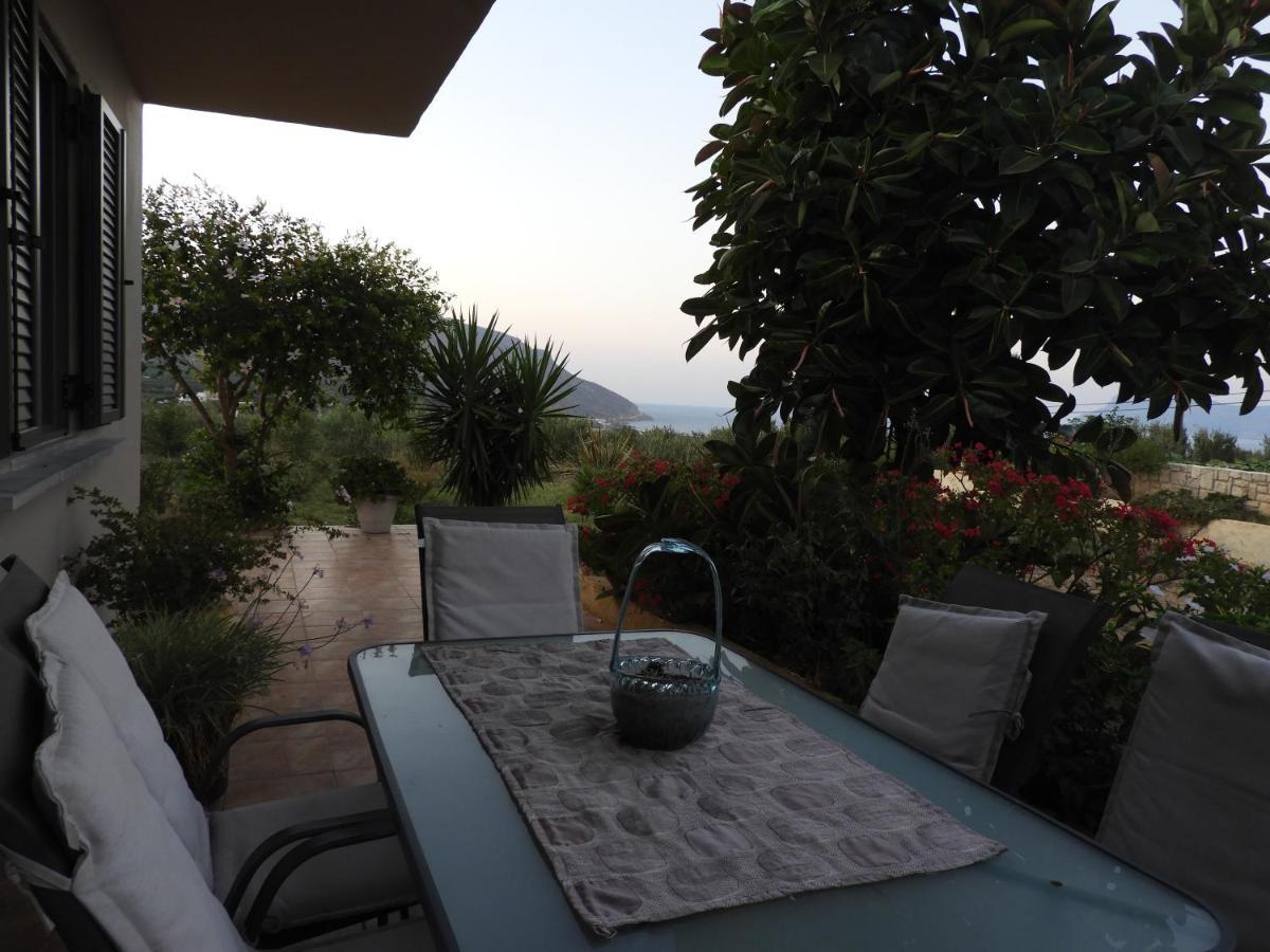 Villa Chrissi'S House With Garden And Sea View Zerviana Kíssamos Esterno foto