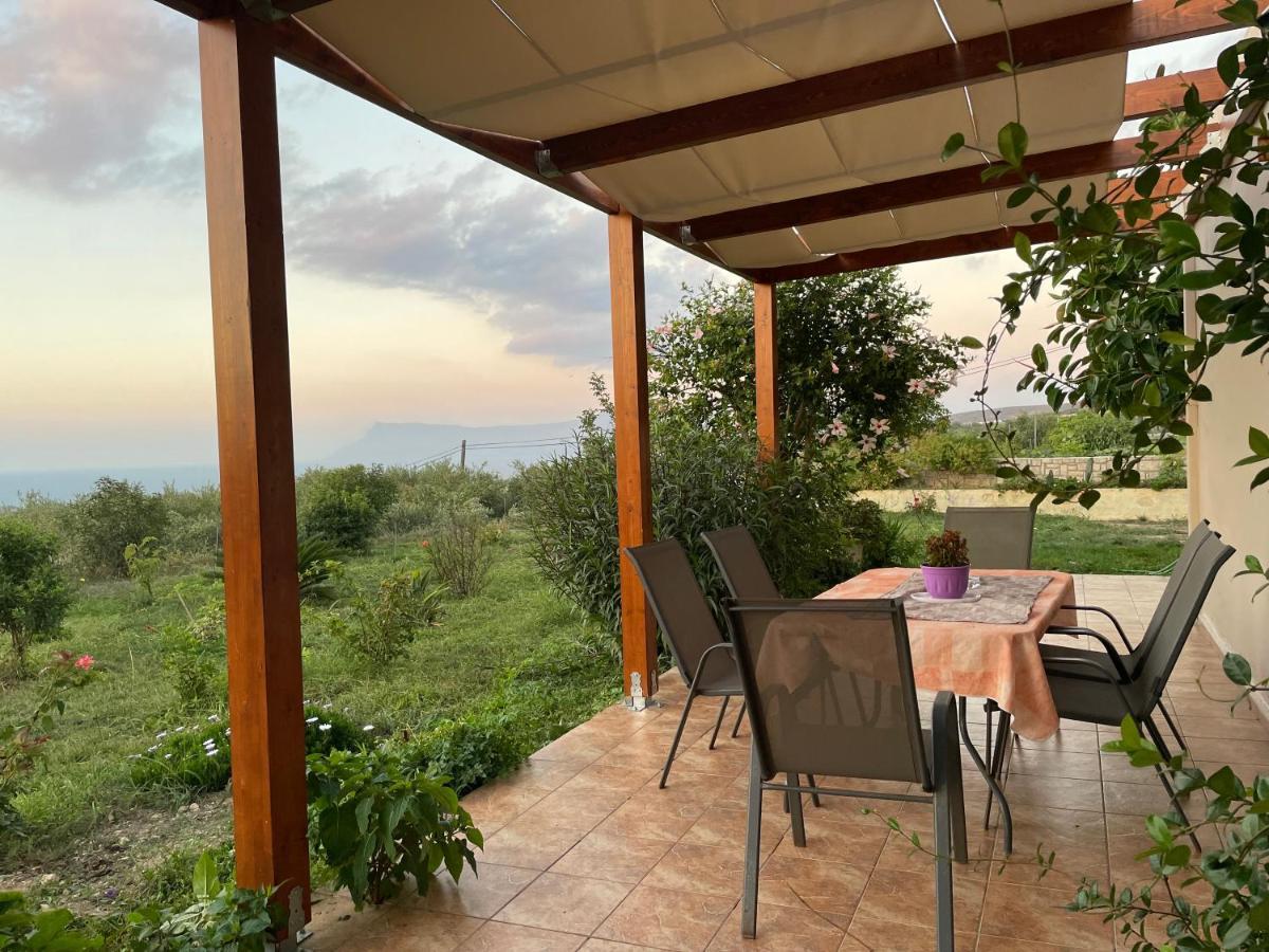 Villa Chrissi'S House With Garden And Sea View Zerviana Kíssamos Esterno foto